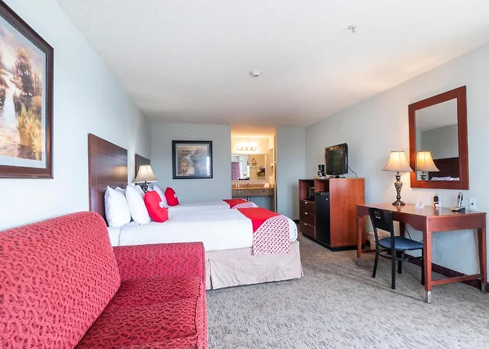 Oyo Hotel Pearsall I-35 West