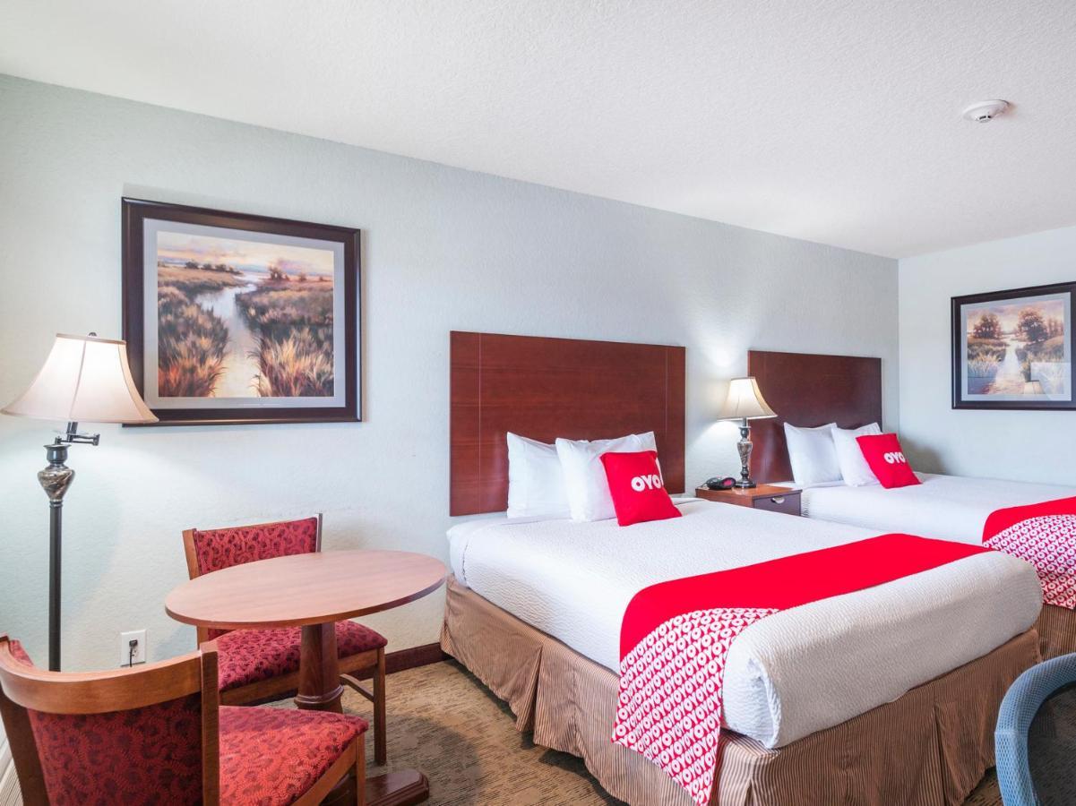 Hotel Oyo I-35 West 2*
